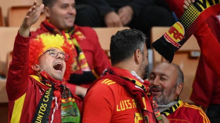 La España de Luis Enrique cae con honores y calla bocas