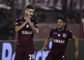 Lanús recupera sensaciones a costa de un Vélez inoperante