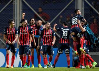 San Lorenzo a octavos como líder de grupo, Flamengo fuera