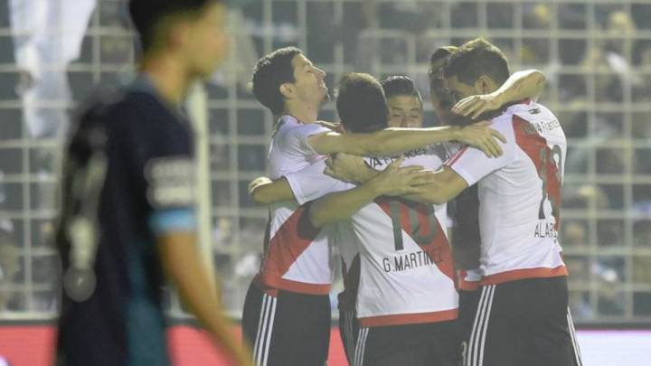 River Plate celebra el gol anotado ante Atlético Tucumán.