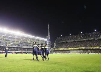 Boca golea a Independiente y se acerca al título