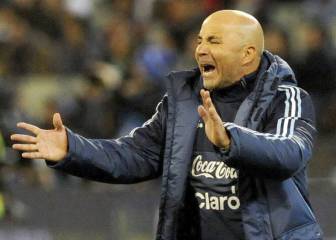 El plan de Sampaoli para aplacar las críticas de Menotti y Bilardo