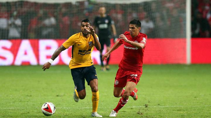 Augusto volvió a jugar con el Atleti después de 303 días