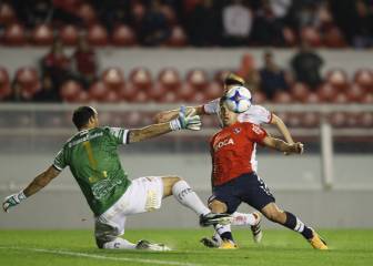 Independiente remonta y agrada ante un pobre Huracán