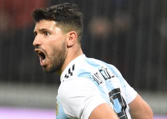 Agüero acabó en el hospital por lipotimia y superó a Crespo