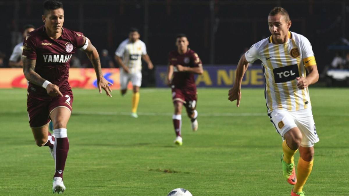 Imagen del partido entre Rosario Central y Lanús en el Torneo de Verano.