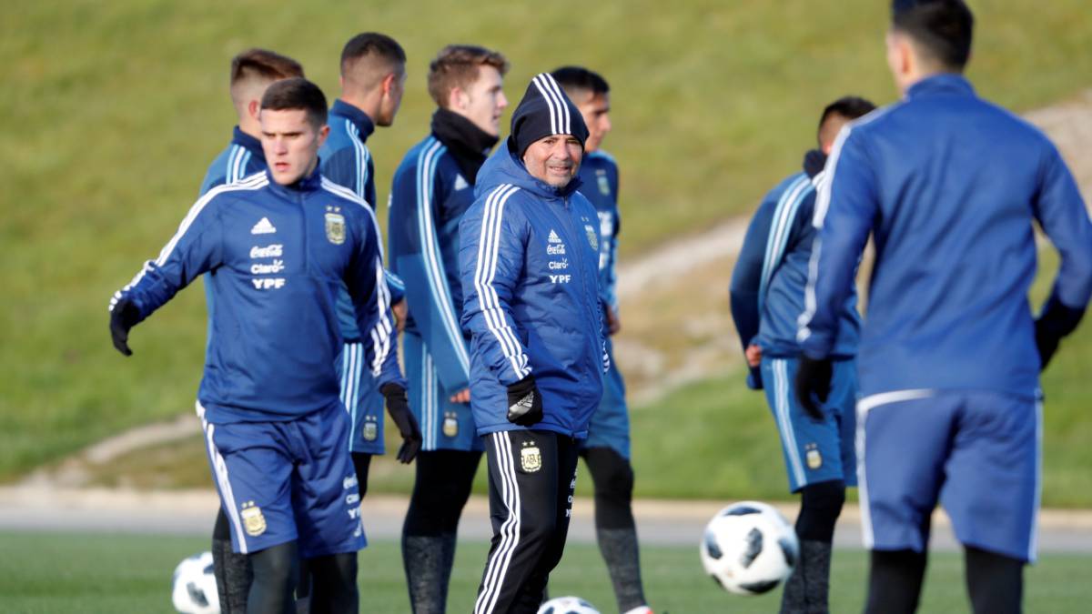 Argentina se entrena sin Messi y Salvio es desafectado