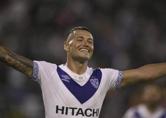 Vélez se queda; el Ciclón falla