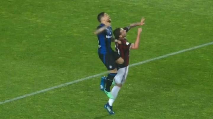 "Si fuera Biglia, hubiera esperado al 'Papu' en el túnel..."