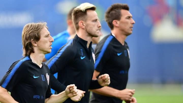 Rakitic: "Felicité a Modric; es un honor jugar con él"