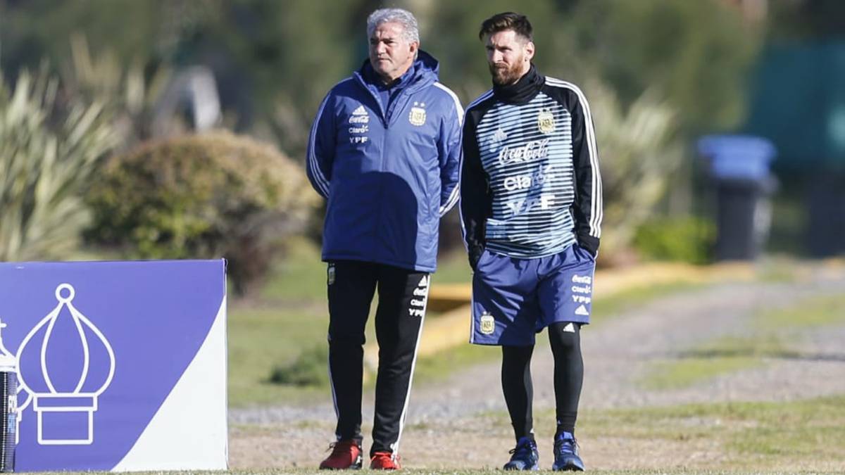 Motín en Argentina; Burruchaga podría dirigir contra Nigeria