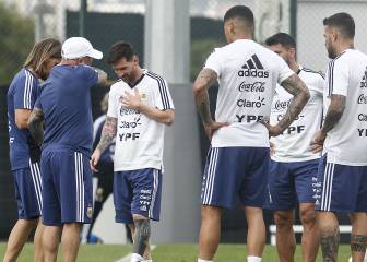 Reunión entre los jugadores y el cuerpo técnico en Brónnitsy