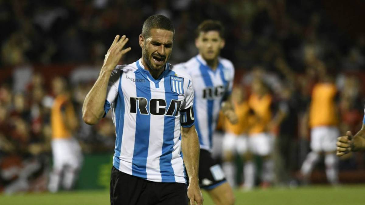 Lisandro López entrenó con el grupo pensando en Boca