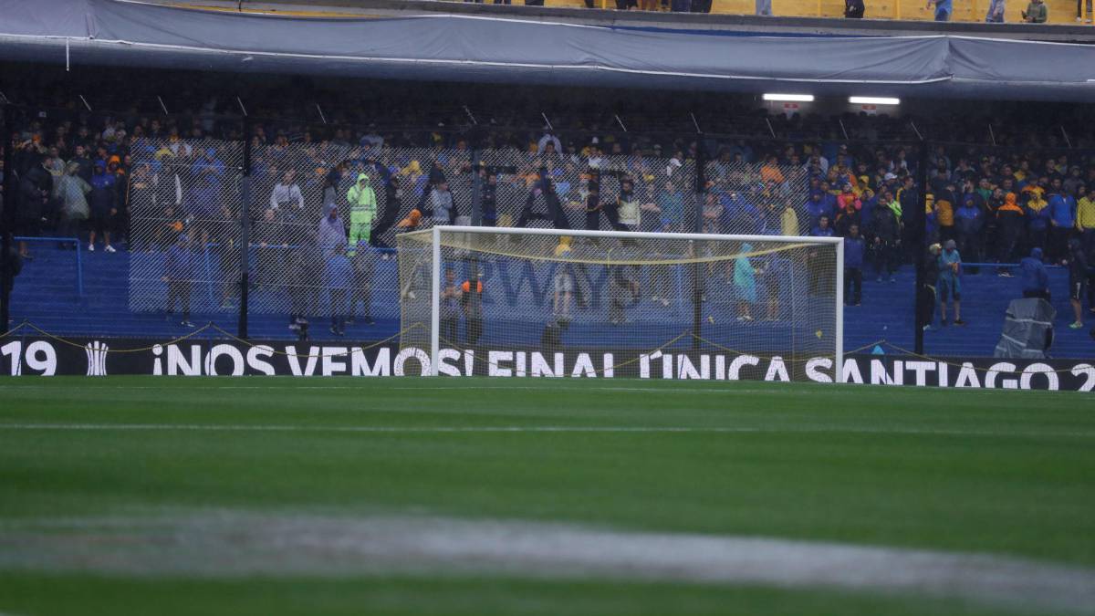 Así se cuidó la cancha de La Bombonera tras el diluvio