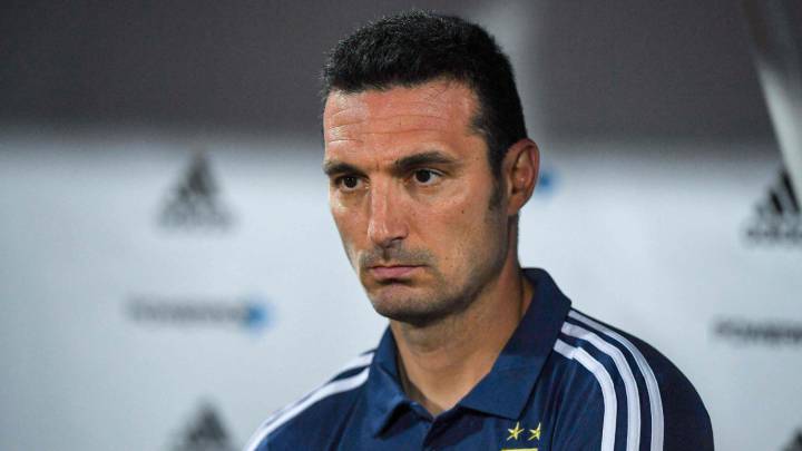 Scaloni sigue probando