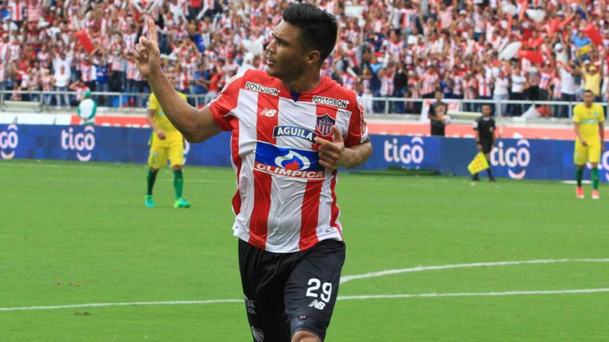 Teo Gutiérrez encamina su salida para jugar en Independiente