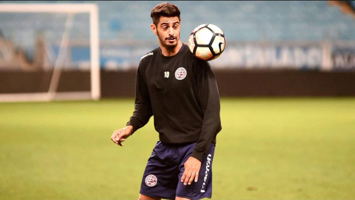 Román Martinez: "Almirón sabe lo que puedo dar"