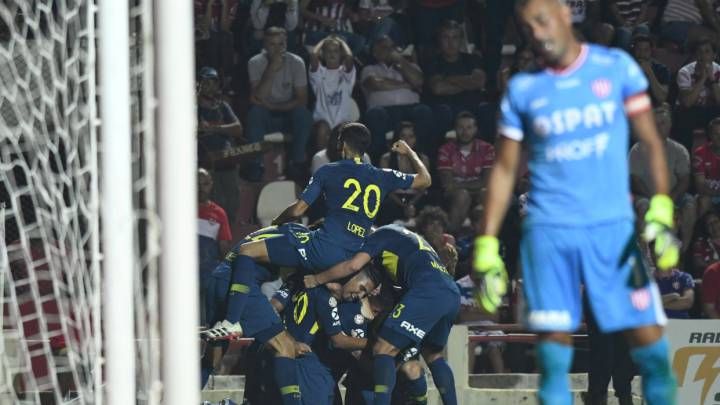 El Xeneize venció 3-1 a Unión, con goles de Wanchope, Carlos Tevez y Agustín Almendra. Ahora, los de Alfaro se preparan para el debut en la Copa Libertadores.
