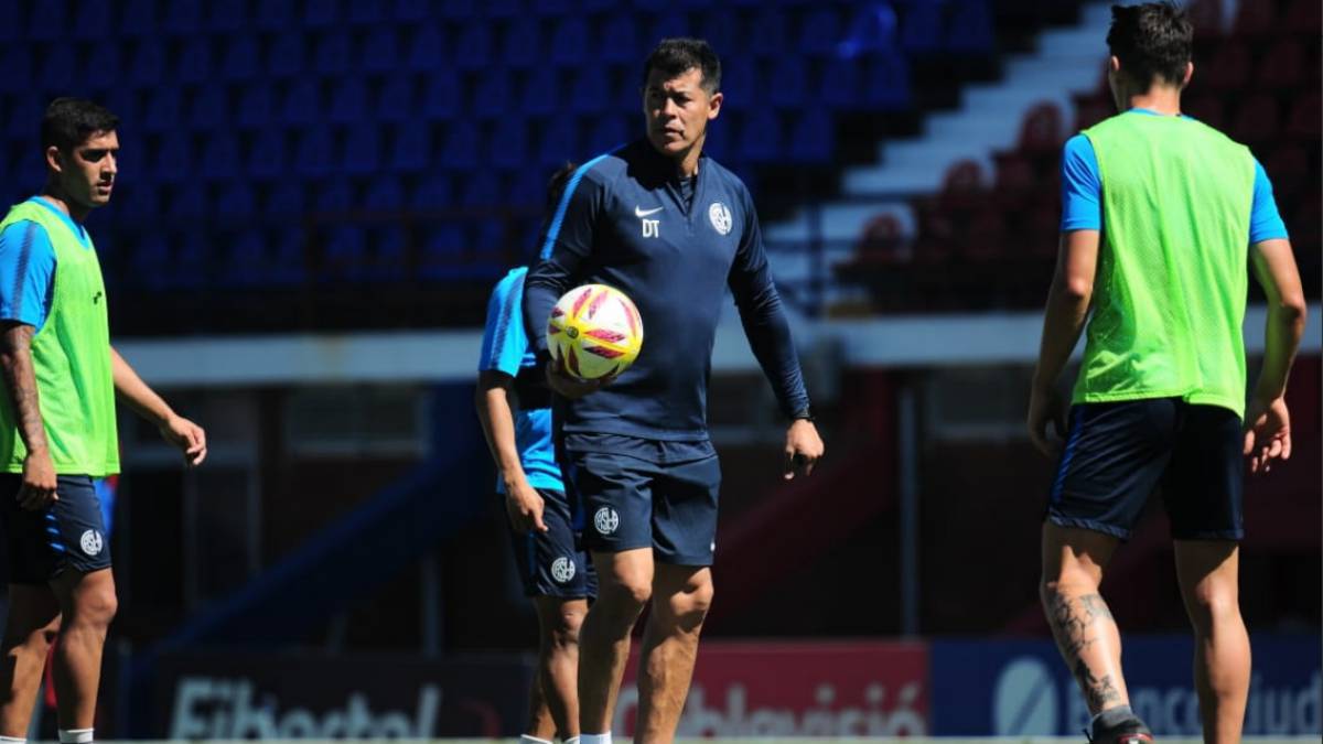 Tinelli: “Bancamos a Almirón”