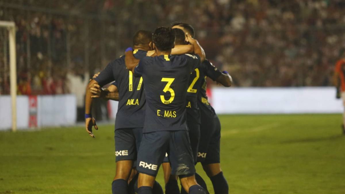 Boca goleó a San Martín pero la victoria no fue tan cómoda coom refleja el marcador. Tuvo que aparecer todo el potencial ofensivo del cuadro de Alfaro.