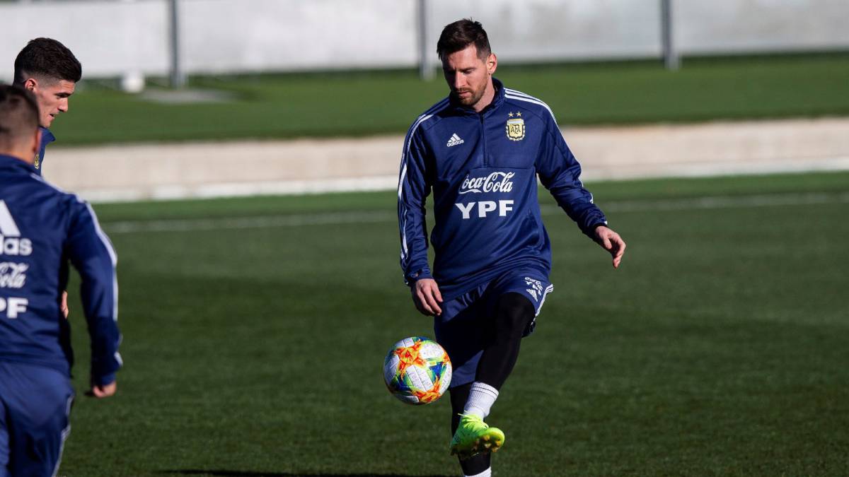 Argentina entrena en Madrid y Messi se ejercita con el grupo