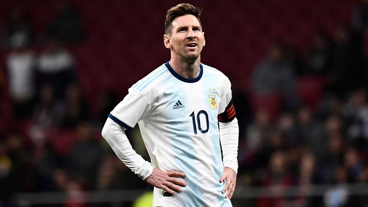 Lionel Messi ya se encuentra en Barcelona, a donde llegó procedente de Madrid, tras la derrota sufrida ayer por la selección argentina de fútbol ante Venezuela.