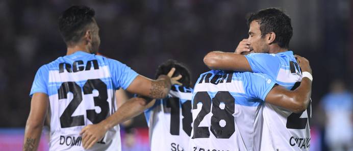 Racing conquista la Superliga