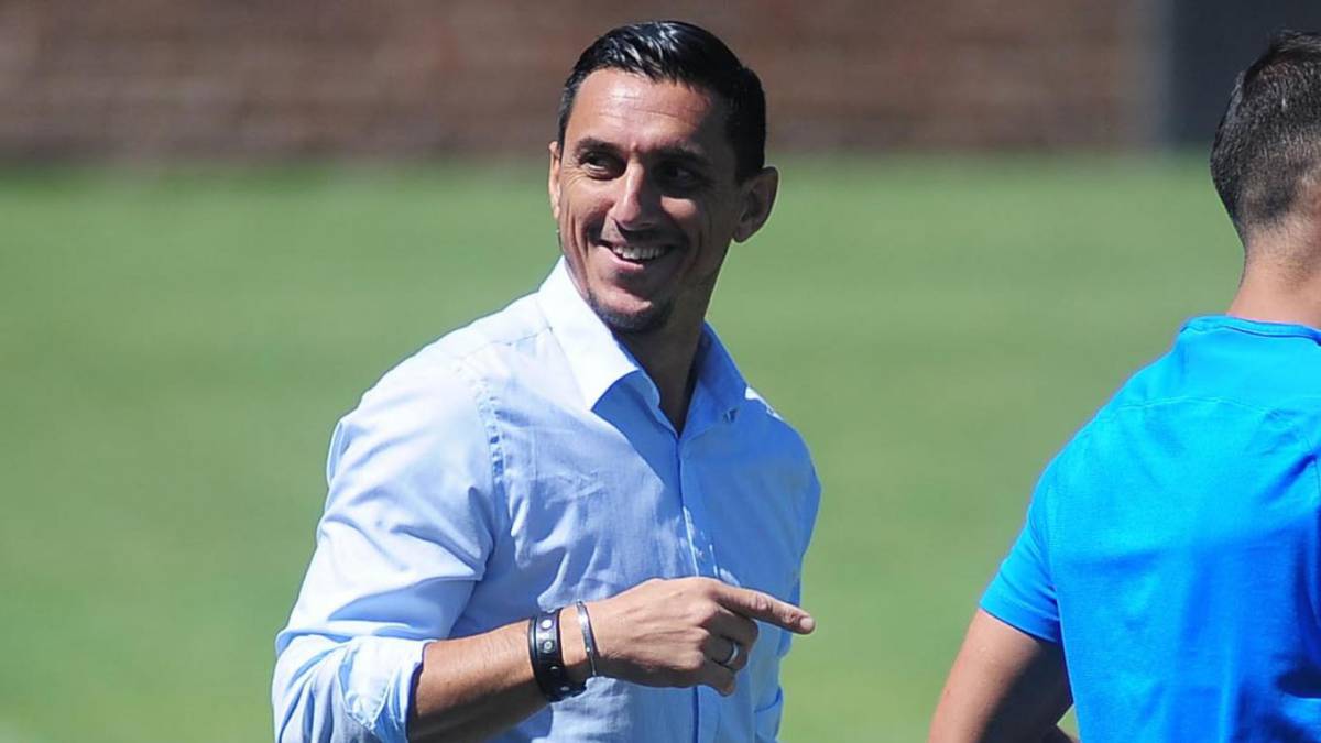 Nicolás Burdisso, director técnico de Boca Juniors..