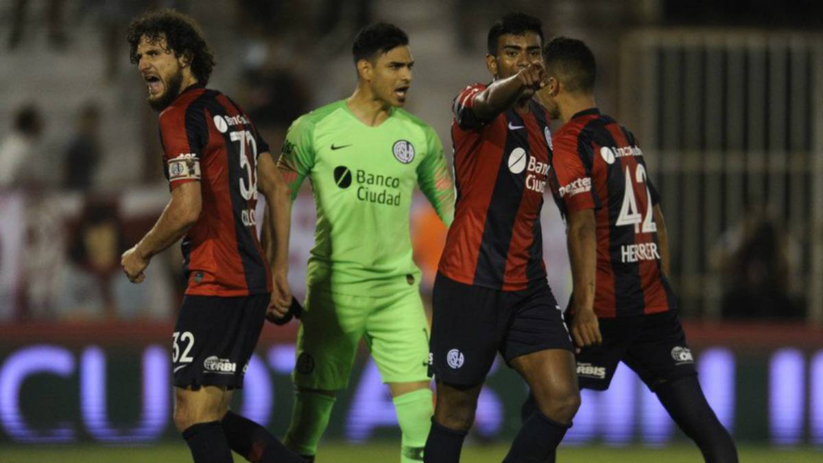Monetti sacó a Huracán
