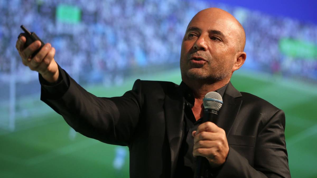 Sampaoli defiende a Messi y critíca a la sociedad argentina