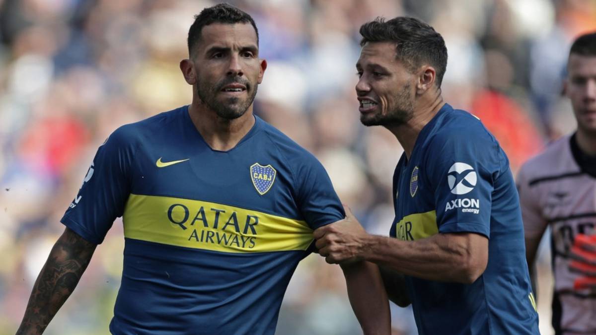 Alfaro probó con Tevez y Zárate de titulares para la Supercopa