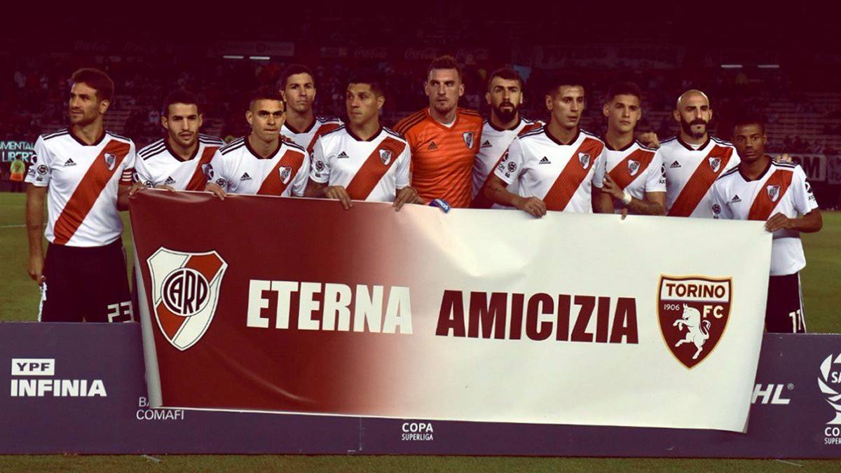 River homenajeó a Torino a 70 años de la Tragedia de Superga