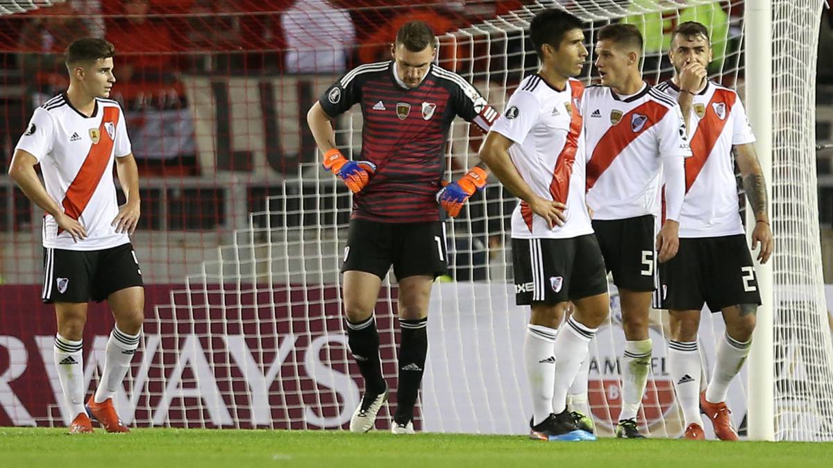 River Plate empató agónicamente 2-2 ante Inter de Porto Alegre en uno de los partidos que completó el Grupo A de la Copa Libertadores.