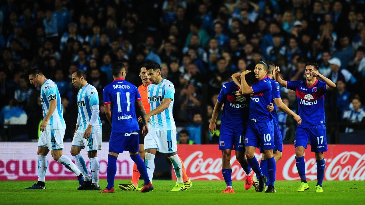 Pérez Acuña sentencia a Racing y el Matador sigue firme
