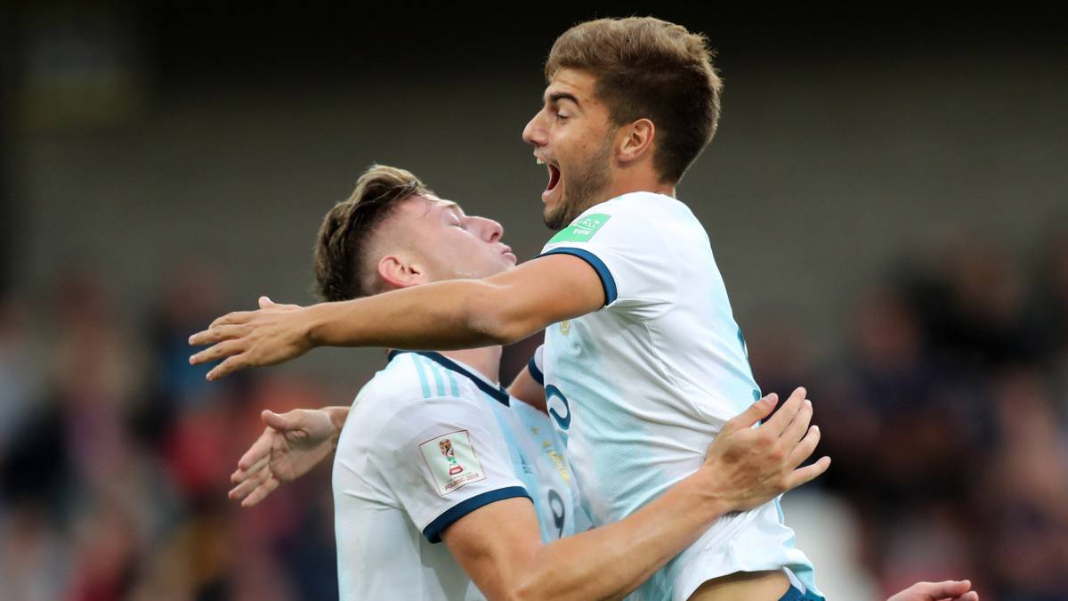Santiago Sosa, a un paso de ser transferido al Everton inglés