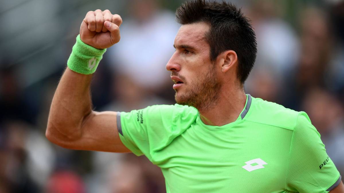 Mayer tumba a Schwartzman