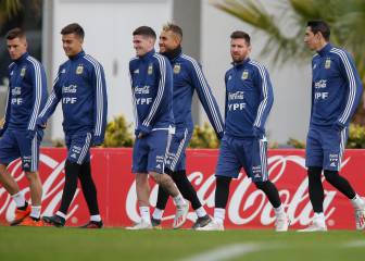 La duda de Scaloni para el debut: Paredes o Pereyra