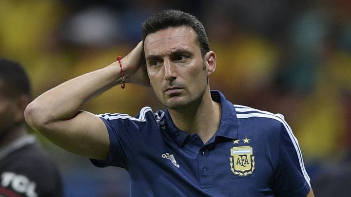 Scaloni se excusa: "Me parece lamentable la cancha"