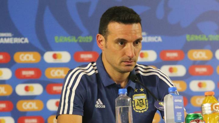 Lionel Scaloni, en conferencia de prensa se mostró muy critico con la actuación de los colegiados y del VAR en el duelo por el tercer puesto ante Chile.