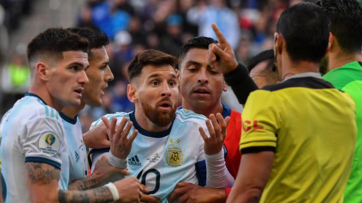 Messi facing possible two year ban for CONMEBOL corruption comments