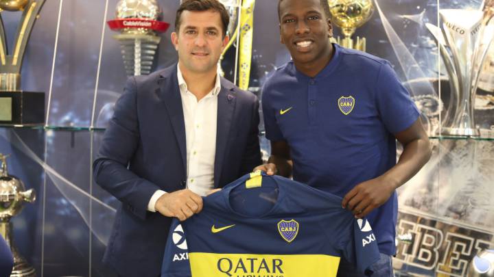El delantero venezolano ya firmó su contrato y se convirtió en el segundo refuerzo del Xeneize. Alfaro ya le preparó el plan de entrenamiento.