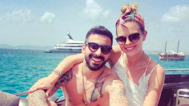 Problemas para El Pocho Lavezzi: Yanina Screpante, su ex pareja, le iniciará un juicio