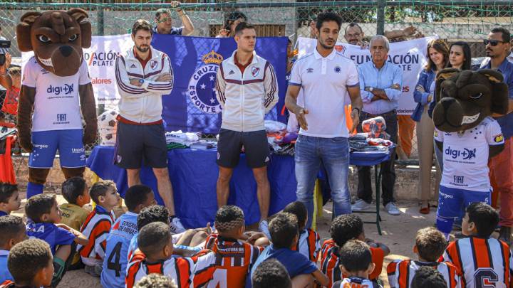 River y Cruzeiro, unidos con un fin solidario antes del cruce de octavos de la Copa