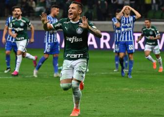 Con ayuda del VAR, Palmeiras sacó a Godoy Cruz de la Copa