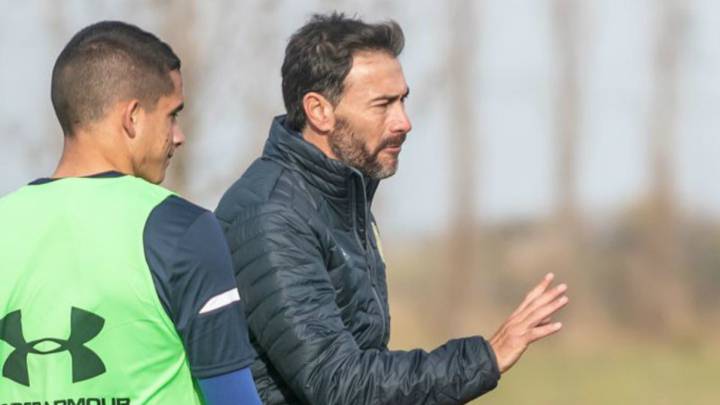 "A pesar de ser prócer de Newell's, Bielsa me ayudó y no le falto el respeto"