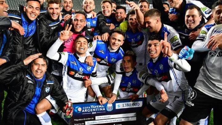 Benítez, el jugador de Almagro e hincha de River que se burló del Xeneize
