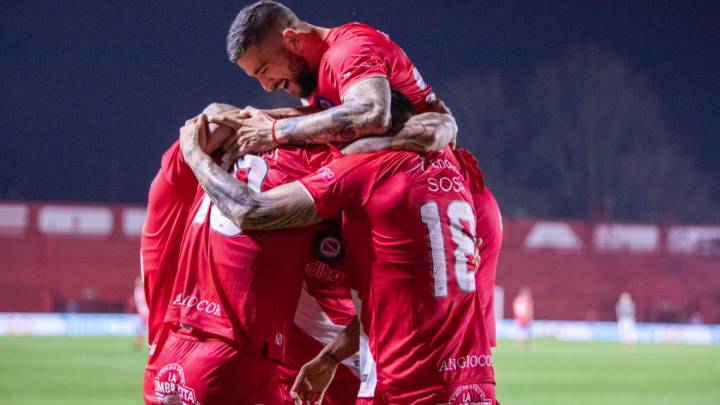 Sigue la retransmisión en vivo online del Argentinos Juniors vs Banfield, partido de la fecha 3 de la Superliga Argentina, hoy, 16 de agosto, en As.com.