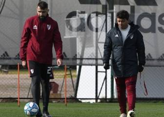 Susto y tranquilidad en River: Pratto chocó con su camioneta