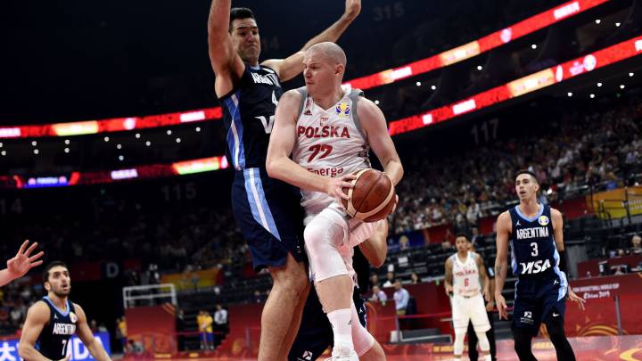 Argentina arrasó a Polonia y cierra invicto la segunda fase