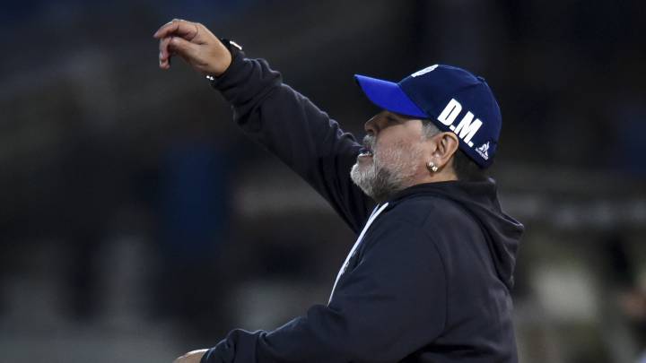 Maradona: "¿El VAR? Los que lo manejan nunca jugaron al fútbol"